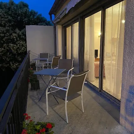 ベッド・アンド・ブレックファスト Maison Mignardise - Cite 4*