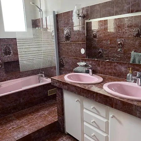 ベッド・アンド・ブレックファスト Maison Mignardise - Cite カルカソンヌ