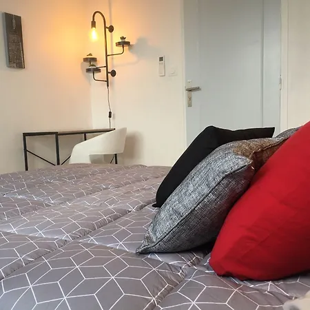 לינה וארוחת בוקר Maison Mignardise - Cite