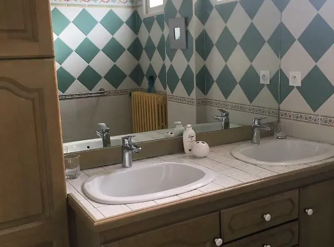 Maison Mignardise - Cite Bed and Breakfast Καρκασόν